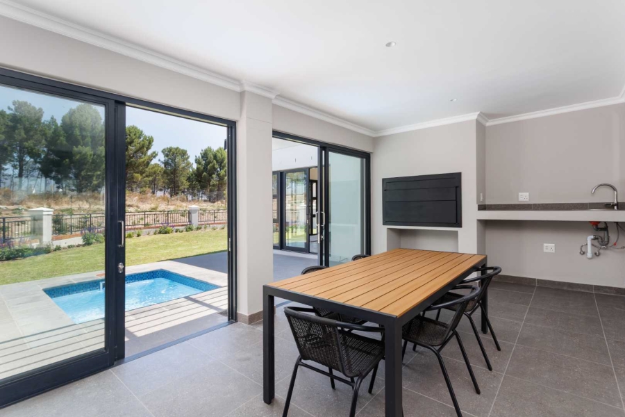 3 Bedroom Property for Sale in Val De Vie Estate Western Cape